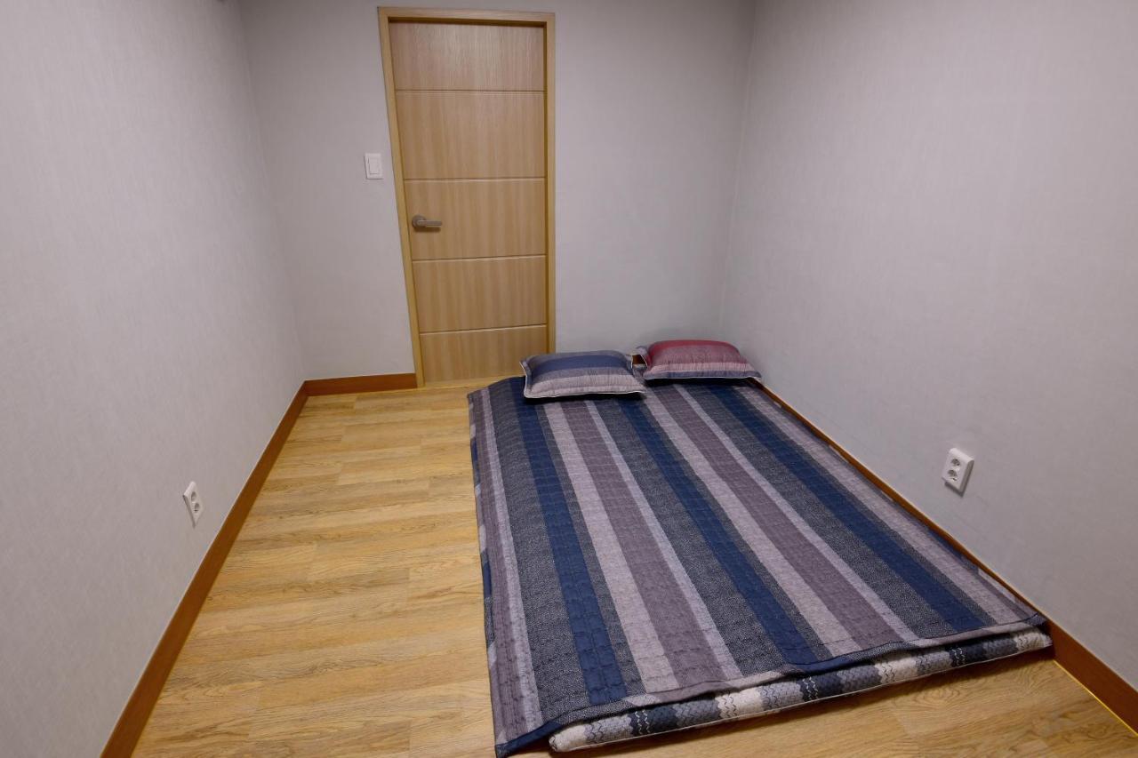 Guma Modern Hanokstay Τεγκού Εξωτερικό φωτογραφία
