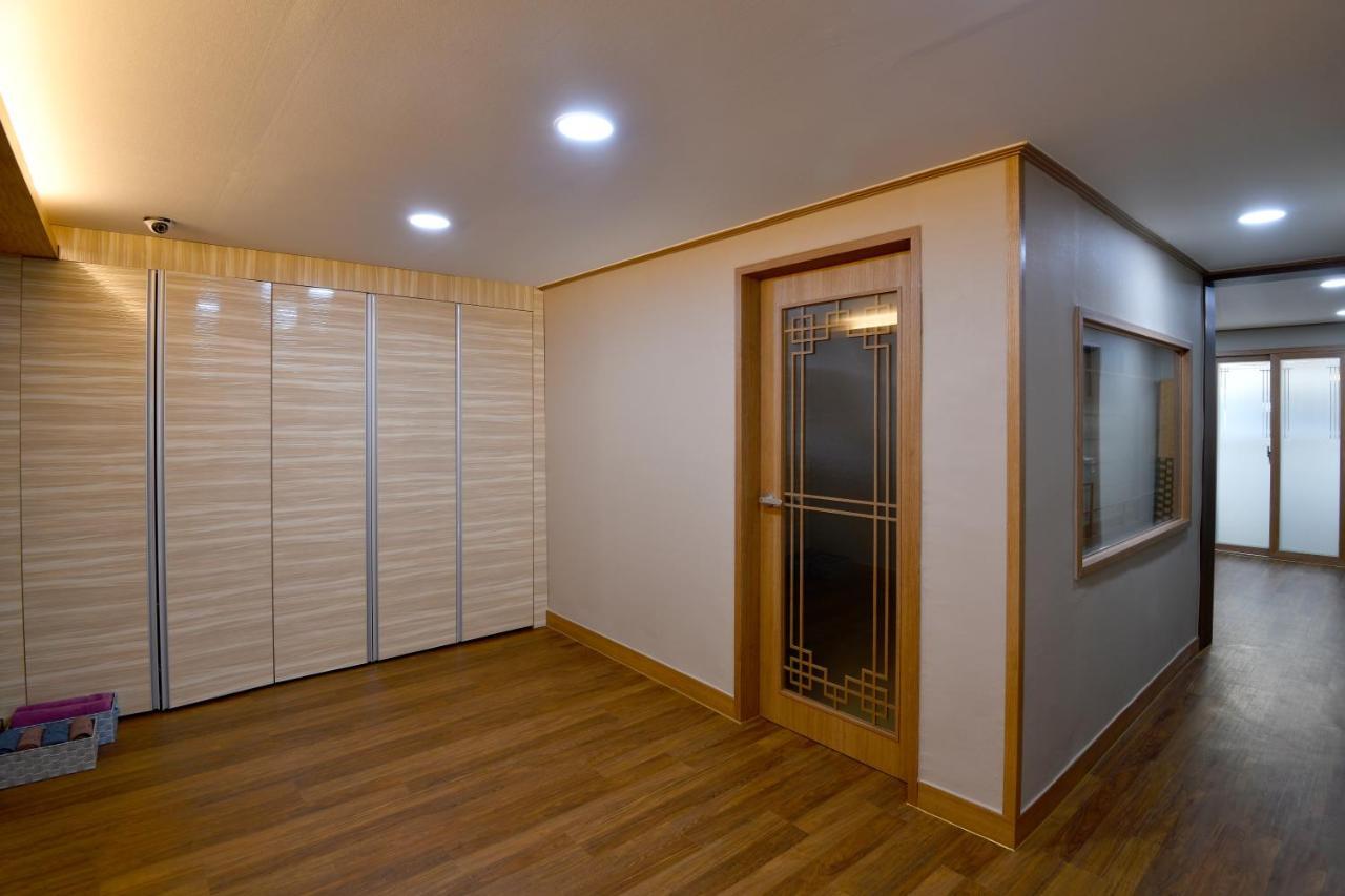 Guma Modern Hanokstay Τεγκού Εξωτερικό φωτογραφία